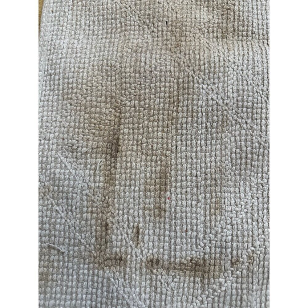 Plush Diamond Pattern Bath Mat - Picture 9 of 12